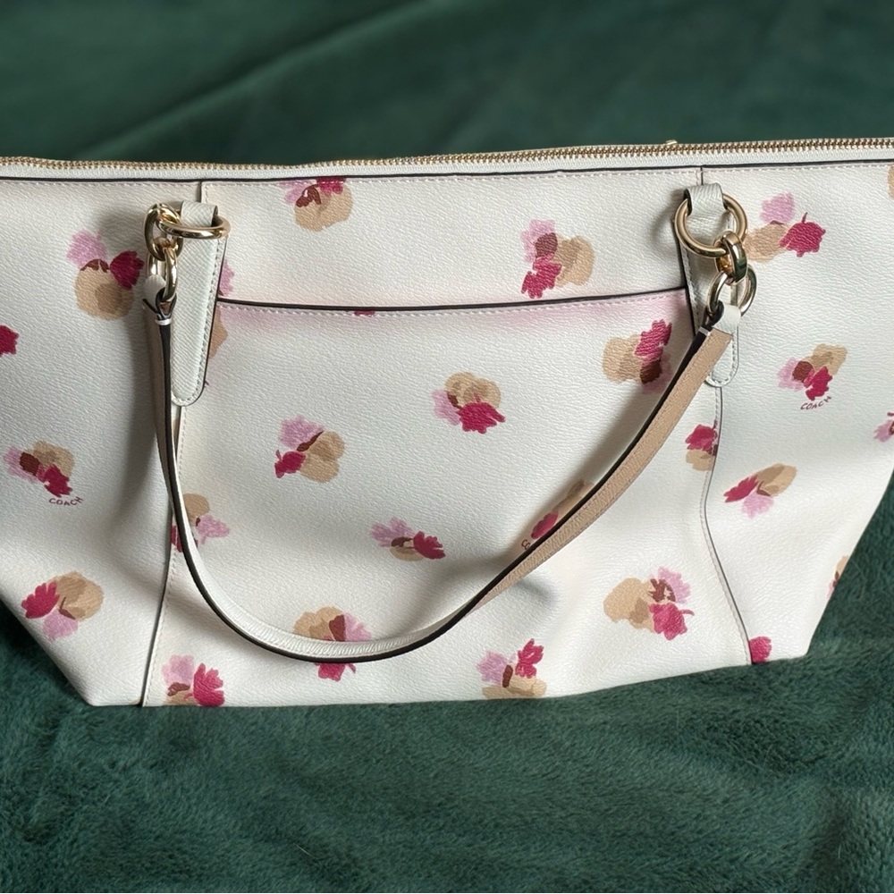 Coach Ava Tote Bag in Field Floral - Picture 2 of 6